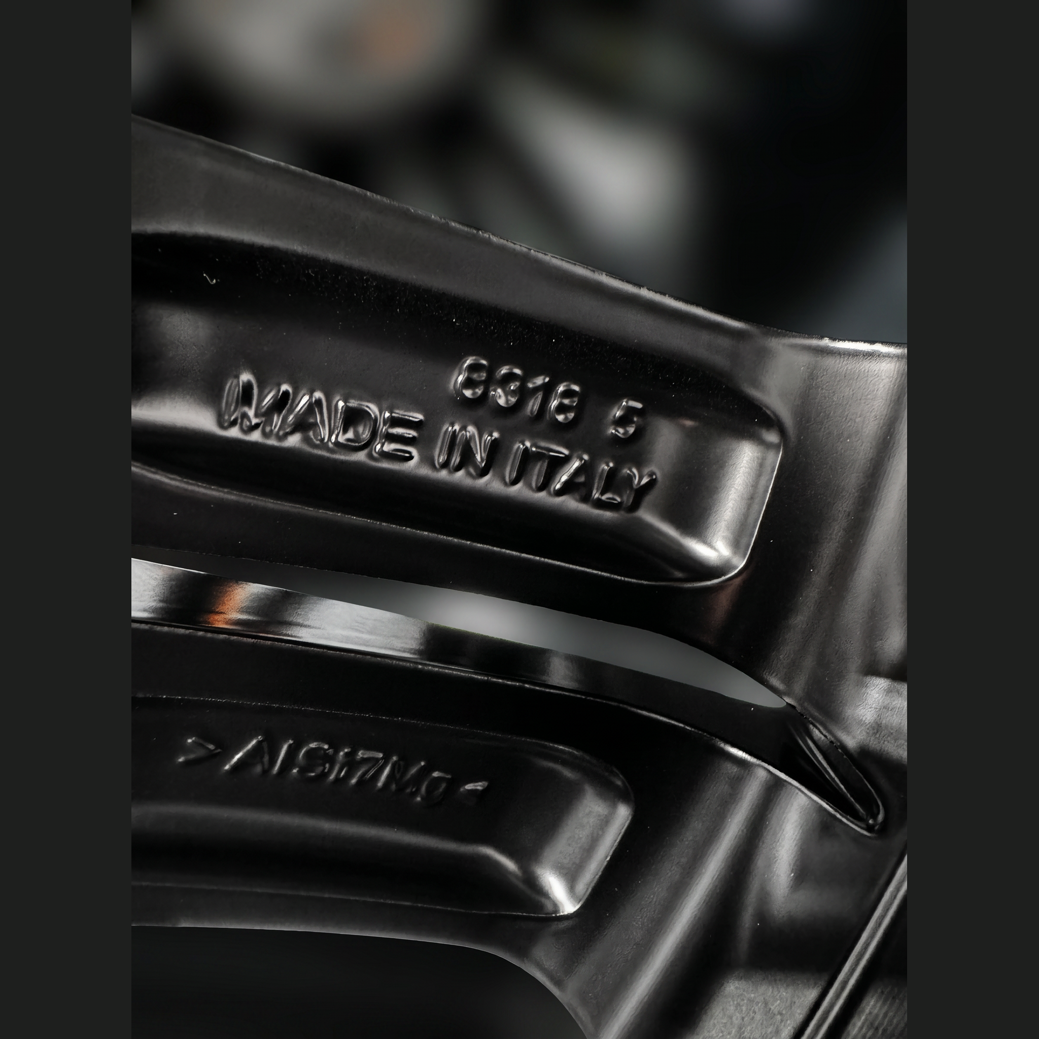 New Take Off OEM Land Rover Range Rover Set of 4  22x9.5
