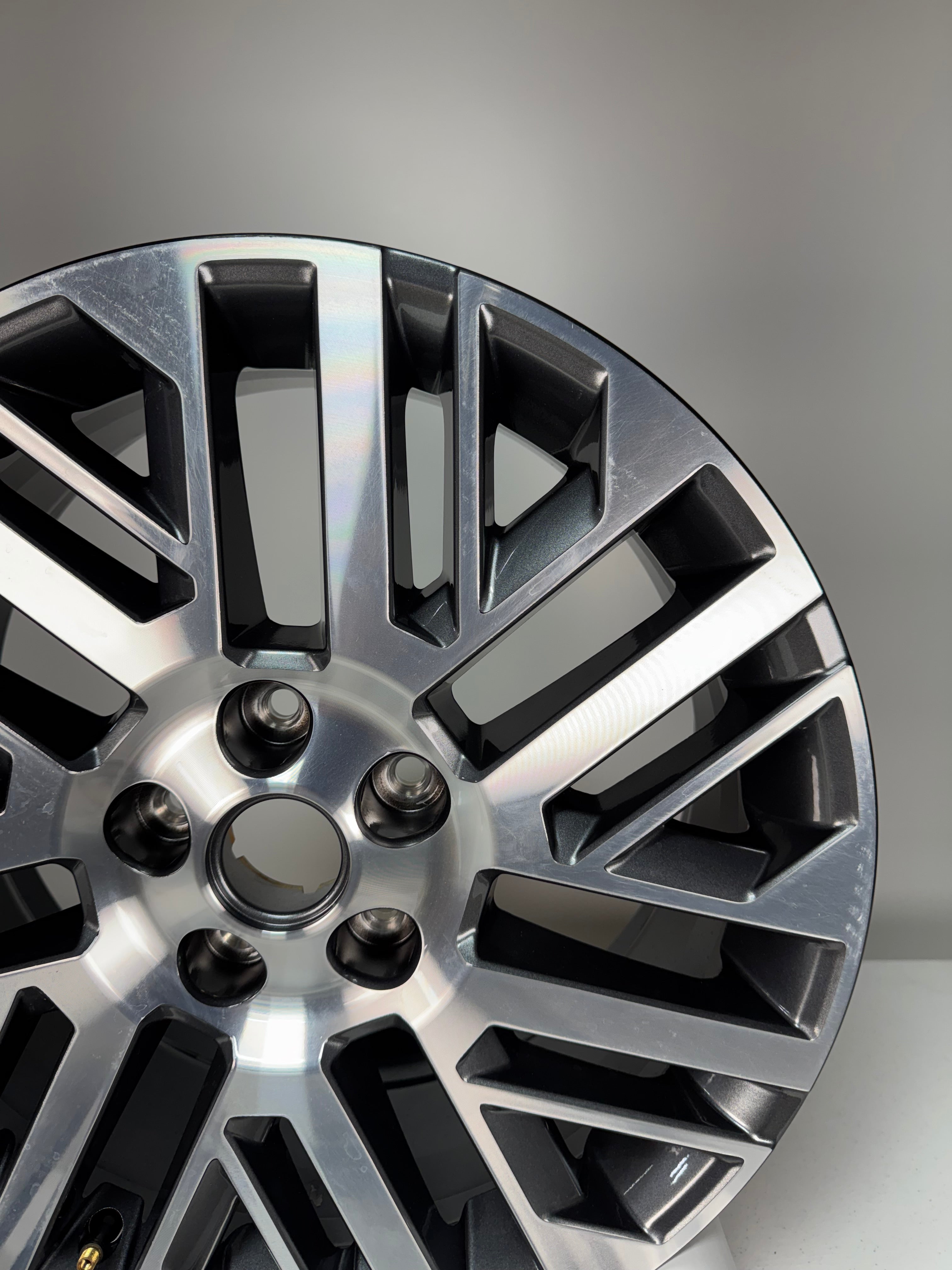 New OEM Dealer Take off 2026 Hyundai Palisade 18x8 52910-P9110